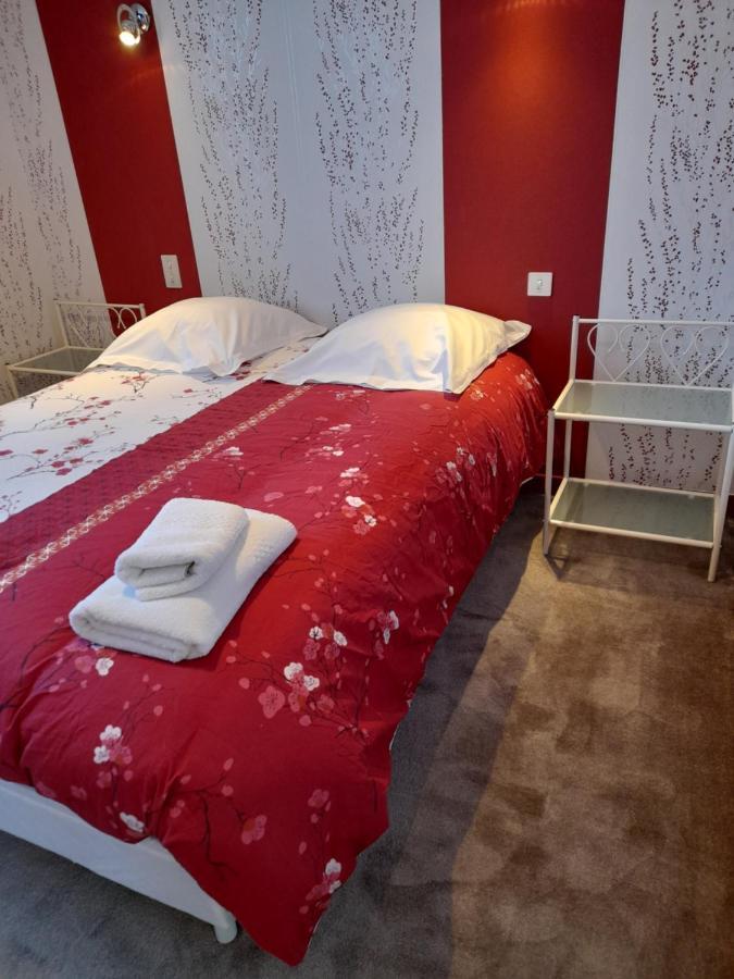 Logis Au Puits Enchante Saint-Martin-en-Bresse Zewnętrze zdjęcie